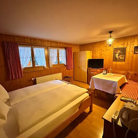 ベッド・アンド・ブレックファスト Chalet Gafri -Boutique B&B - Comfort And Hospitality - Near Interlaken