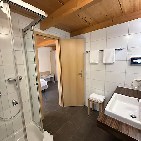 ベッド・アンド・ブレックファスト Chalet Gafri -Boutique B&B - Comfort And Hospitality - Near Interlaken ヴィルダースヴィル