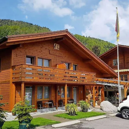 Chalet Gafri -Boutique B&B - Comfort And Hospitality - Near Interlaken ベッド・アンド・ブレックファスト ヴィルダースヴィル