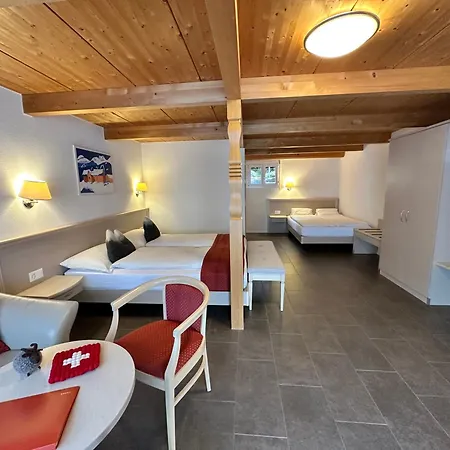 Gafri -boutique - Comfort And Hospitality - Near Interlaken לינה וארוחת בוקר 3*