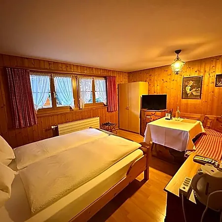 Gafri -boutique - Comfort And Hospitality - Near Interlaken Bed & Breakfast
