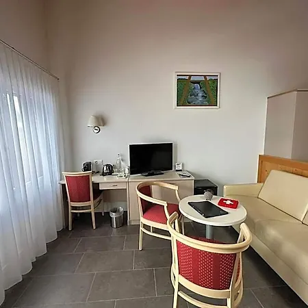 Gafri -boutique - Comfort And Hospitality - Near Interlaken 3*