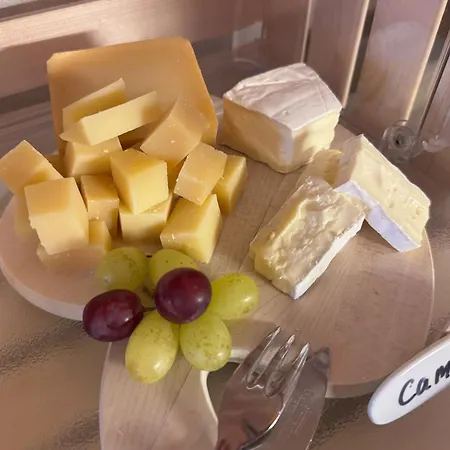 Gafri -boutique - Comfort And Hospitality - Near Interlaken Bed and breakfast