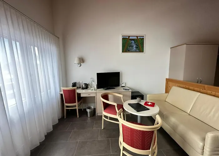 לינה וארוחת בוקר Gafri -boutique - Comfort And Hospitality - Near Interlaken 3*